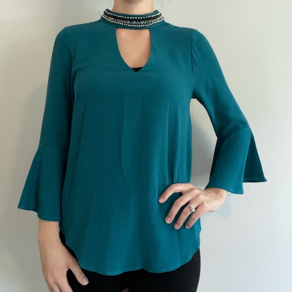 Women's elegant top Size Small